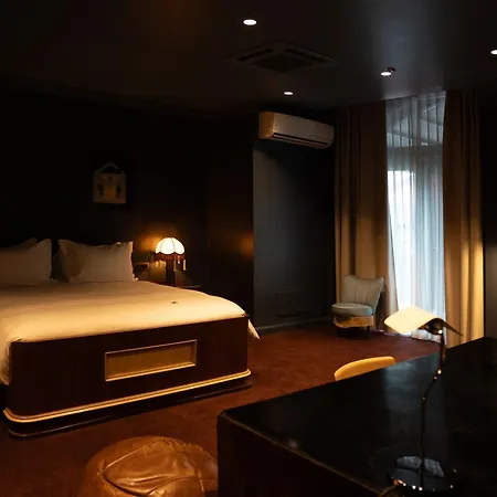 Aethos 5*